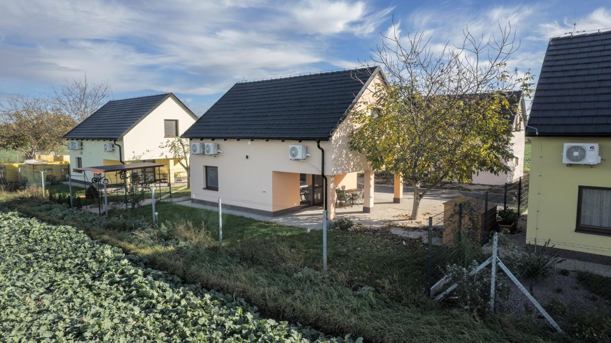 Villa Rekreacni Dum U Jezer, Milovice 6 Exterior foto